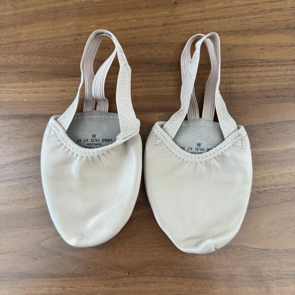 Capezio H062 Nude Leather Pirouette Turning Shoes Size 6.5M - Picture 1 of 5